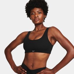 NIKE Alate All U Ribbed Dri Fit Sports Bra Black & White - Medium
